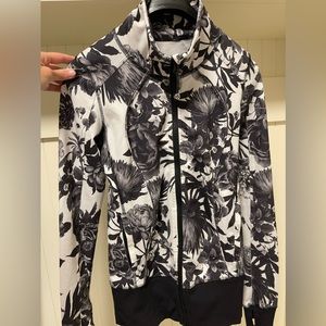 Lululemon Nice Asana Jacket